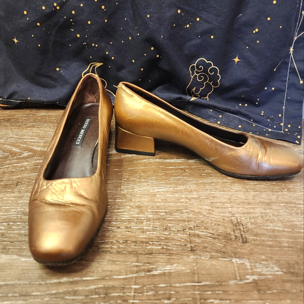 Sesto Meucci Womens 1.5” Block Heel Pumps Size 9M Made in Italy Size 9